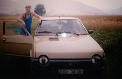 První auto (1992)