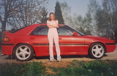 Mazda 323F BG: Auto pro tátu se stylem